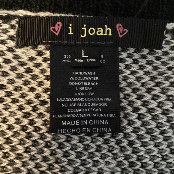 i joah Aztec Fringe Kimono - Picture 3 of 4